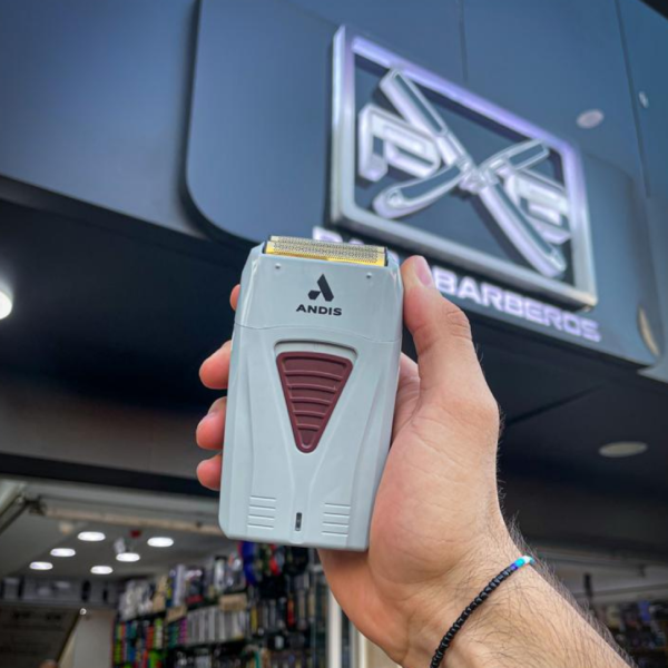 Shaver andis profoil lithium titanium